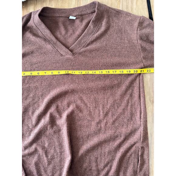 Old Navy Brown Plush Tee Long Sleeve V-Neck Top Small Soft Cozy Fall Basic - Picture 5 of 6